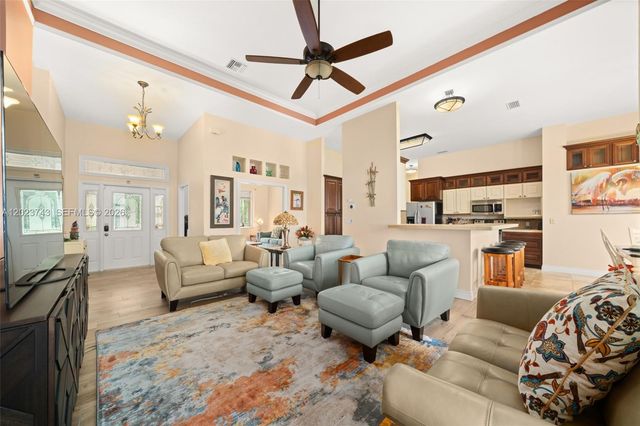 9526 Kingfisher Place, Sebring, FL 33875