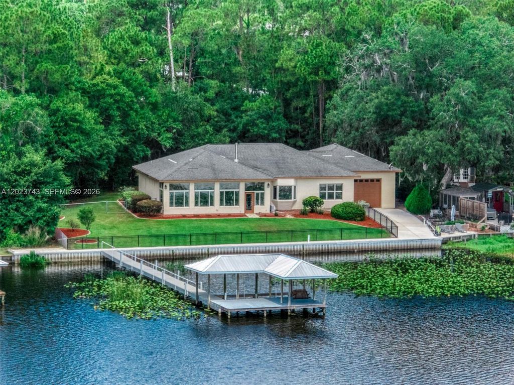 9526 Kingfisher Place, Sebring, FL 33875