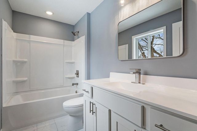 3550 Queen Avenue N, Minneapolis, MN 55412