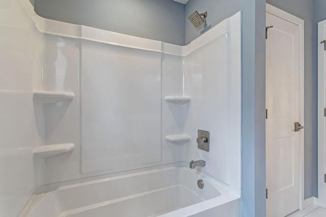 3550 Queen Avenue N, Minneapolis, MN 55412