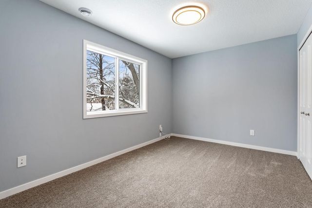 3550 Queen Avenue N, Minneapolis, MN 55412