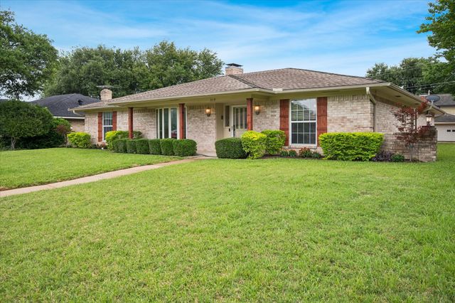 319 High Brook Drive, Richardson, TX 75080