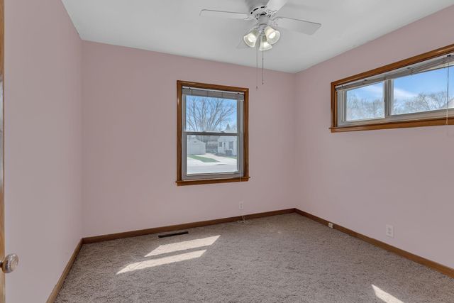 813 Augusta Avenue, Willmar, MN 56201