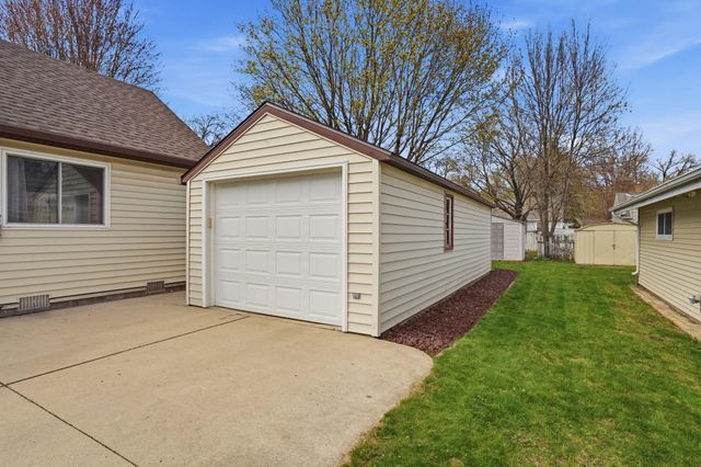 813 Augusta Avenue, Willmar, MN 56201