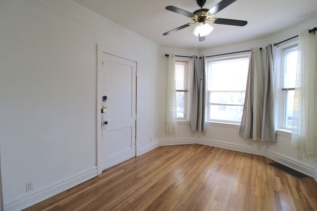 3642 N Albany Avenue, Chicago, IL 60618