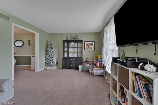 1338 Valley View Drive, Boardman, OH 44512