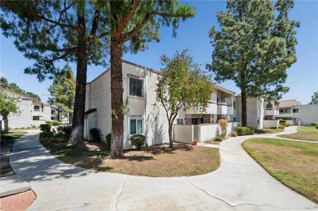 25019 Peachland Avenue 236, Newhall, CA 91321