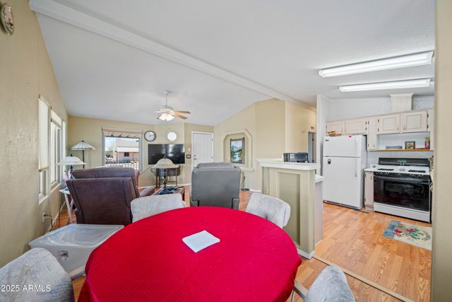 30670 S WANDERING Way 165, Congress, AZ 85332