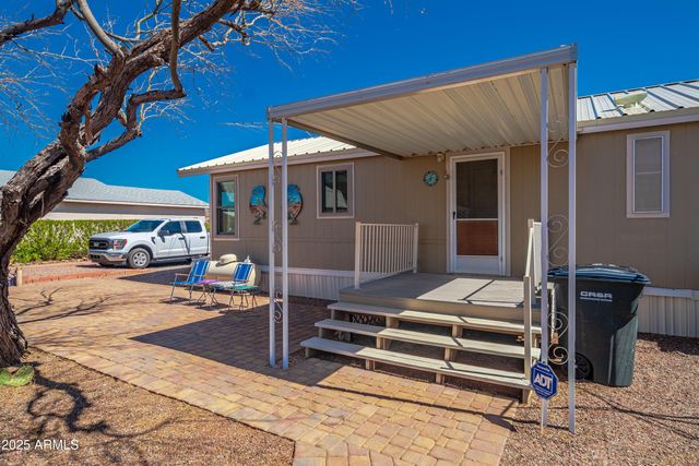 30670 S WANDERING Way 165, Congress, AZ 85332