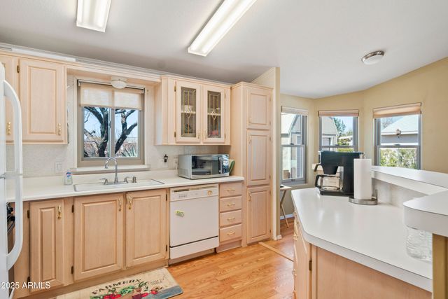 30670 S WANDERING Way 165, Congress, AZ 85332