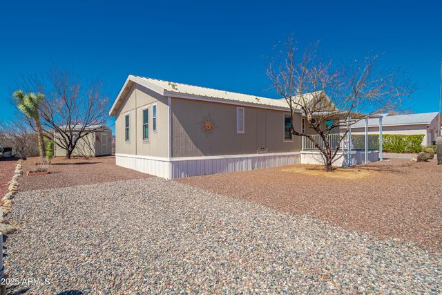 30670 S WANDERING Way 165, Congress, AZ 85332