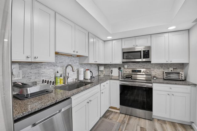 7738 Lakeside Boulevard 371, Boca Raton, FL 33434