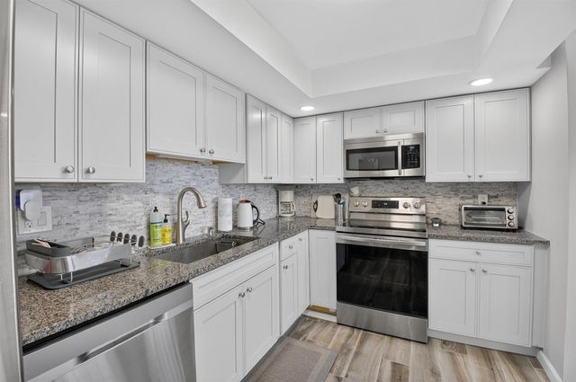 7738 Lakeside Boulevard 371, Boca Raton, FL 33434
