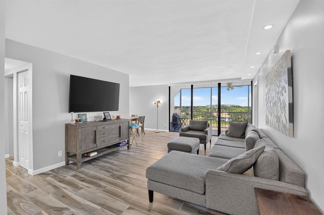 7738 Lakeside Boulevard 371, Boca Raton, FL 33434