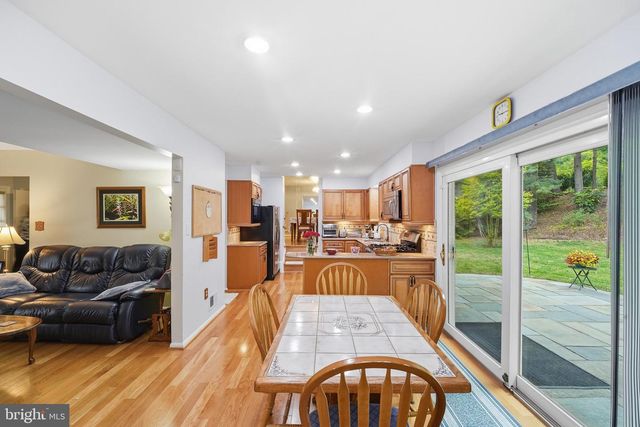 2304 HIDDEN VALLEY LN, Silver Spring, MD 20904