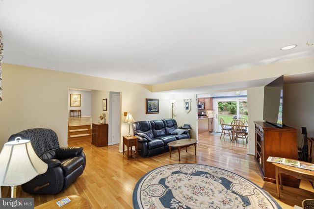2304 HIDDEN VALLEY LN, Silver Spring, MD 20904