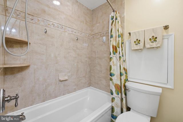 2304 HIDDEN VALLEY LN, Silver Spring, MD 20904