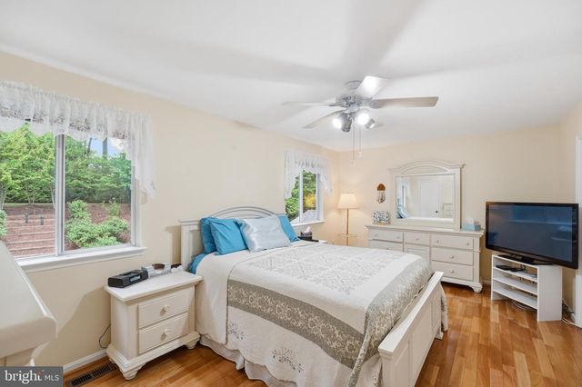 2304 HIDDEN VALLEY LN, Silver Spring, MD 20904