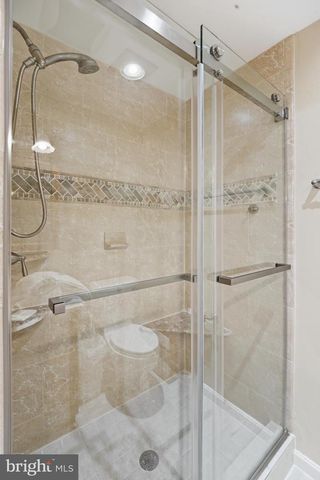 2304 HIDDEN VALLEY LN, Silver Spring, MD 20904