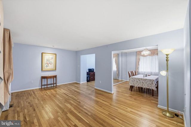 2304 HIDDEN VALLEY LN, Silver Spring, MD 20904