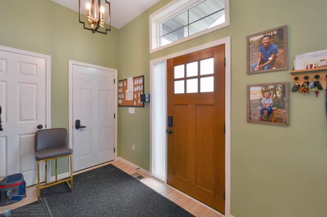 6800 14TH Street S, Fargo, ND 58104