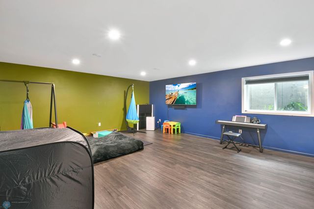 6800 14TH Street S, Fargo, ND 58104