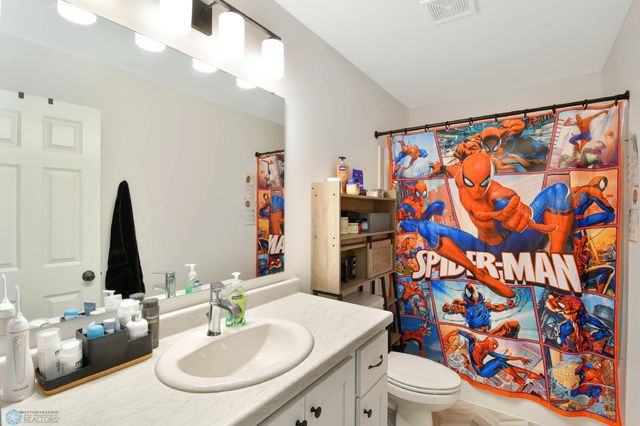 6800 14TH Street S, Fargo, ND 58104