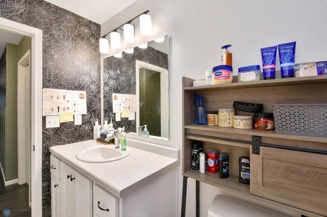 6800 14TH Street S, Fargo, ND 58104