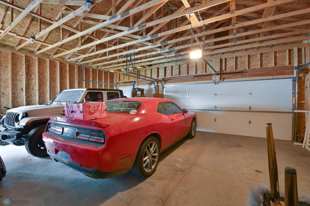 6800 14TH Street S, Fargo, ND 58104