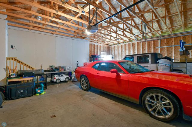 6800 14TH Street S, Fargo, ND 58104