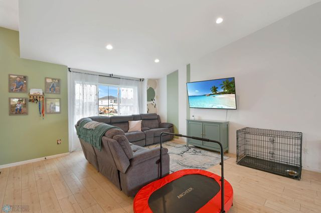 6800 14TH Street S, Fargo, ND 58104