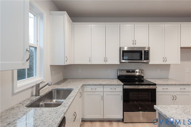 8443 Villetta Pointe Ln, Mechanicsville, VA 23116