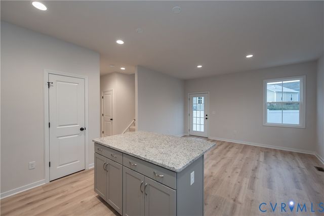 8443 Villetta Pointe Ln, Mechanicsville, VA 23116