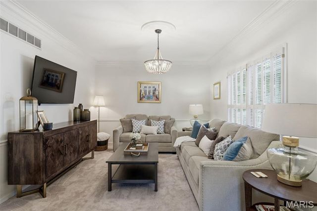 1131 Hawken Place, Webster Groves, MO 63119