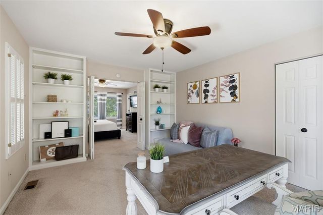 1131 Hawken Place, Webster Groves, MO 63119