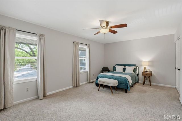1131 Hawken Place, Webster Groves, MO 63119