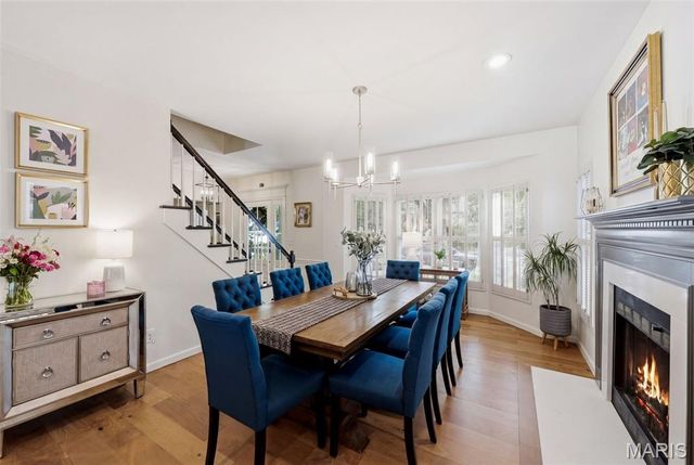 1131 Hawken Place, Webster Groves, MO 63119