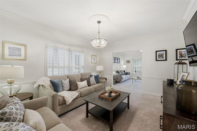 1131 Hawken Place, Webster Groves, MO 63119