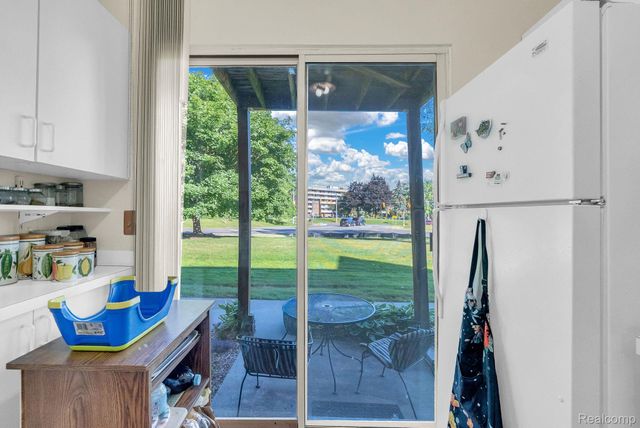 45000 Bayview Drive, Novi, MI 48377