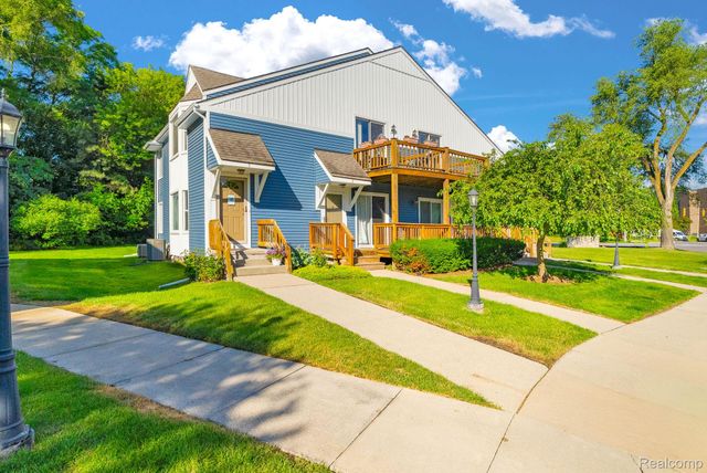 45000 Bayview Drive, Novi, MI 48377