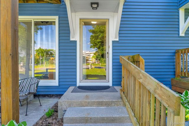 45000 Bayview Drive, Novi, MI 48377