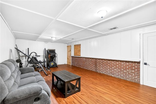 710 Santone Drive, Hempfield Twp, PA 15601