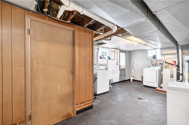 710 Santone Drive, Hempfield Twp, PA 15601