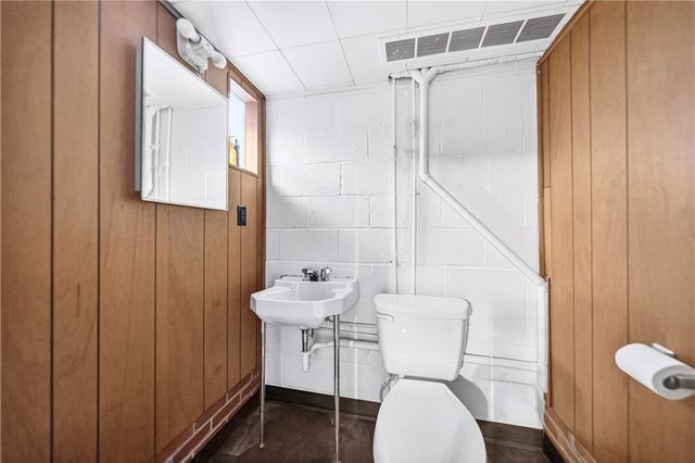 710 Santone Drive, Hempfield Twp, PA 15601