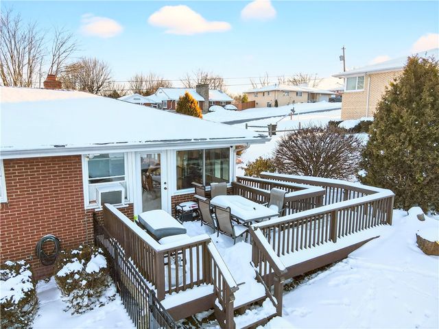 710 Santone Drive, Hempfield Twp, PA 15601