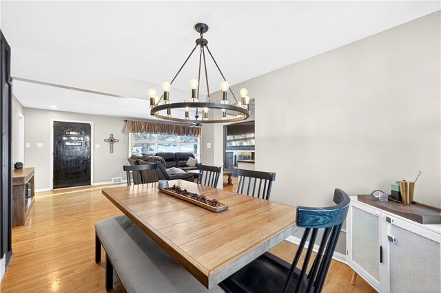 710 Santone Drive, Hempfield Twp, PA 15601