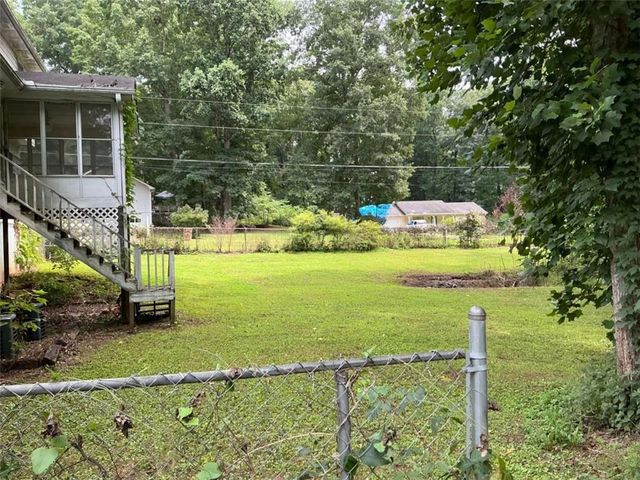 125 Bob White Drive, Stockbridge, GA 30281