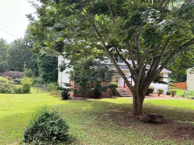 125 Bob White Drive, Stockbridge, GA 30281