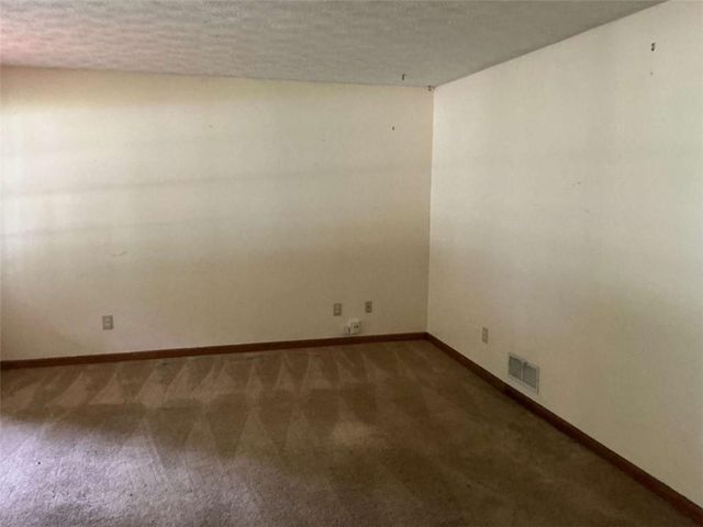 125 Bob White Drive, Stockbridge, GA 30281