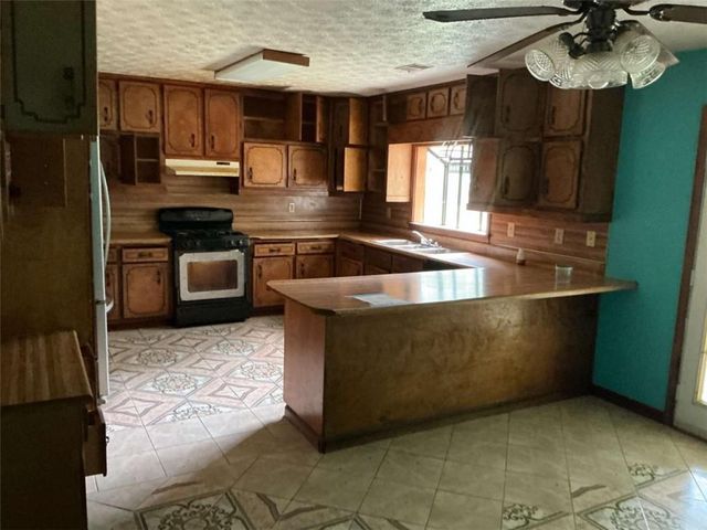 125 Bob White Drive, Stockbridge, GA 30281